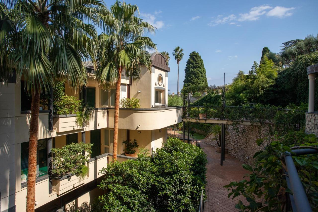 Beautiful Apartment In The Centre Of Taormina Exterior foto