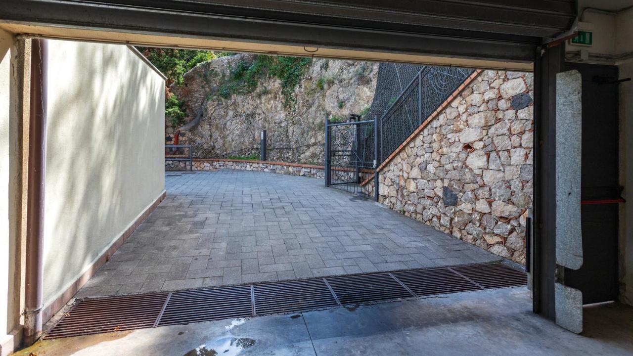 Beautiful Apartment In The Centre Of Taormina Exterior foto